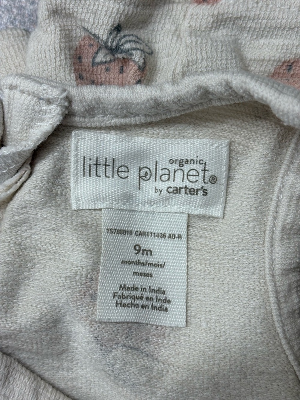 2 for 18$ - Carter’s 9M Strawberry Top - Baby Girl Ruffle Tank - Organic Cotton - Picture 6 of 7